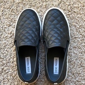 Steve Madden flats - only worn once!